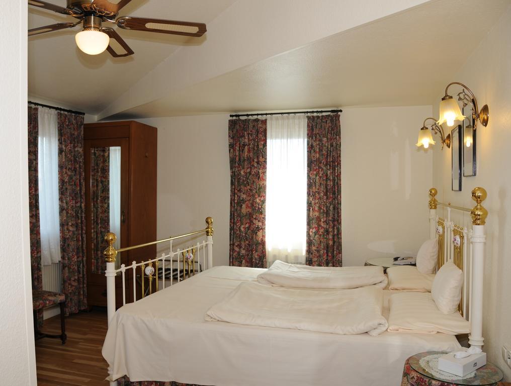 Hotel Admiral Wiesbaden Bilik gambar